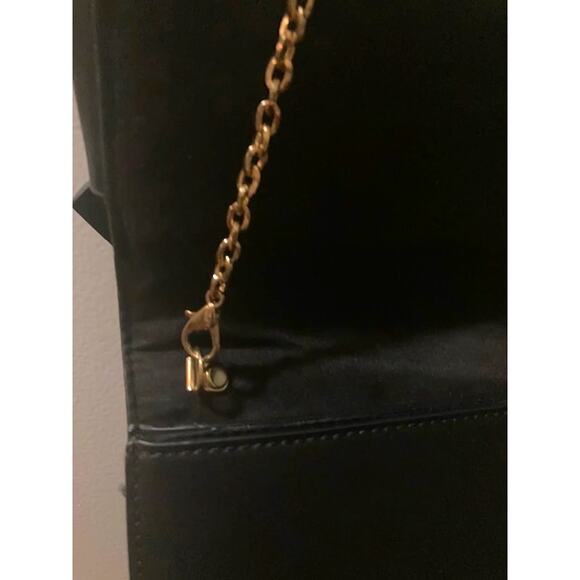 Handbag Republic Evening Clutch w/ Large Bow and DETACHABLE Strap - - Picture 5 of 9